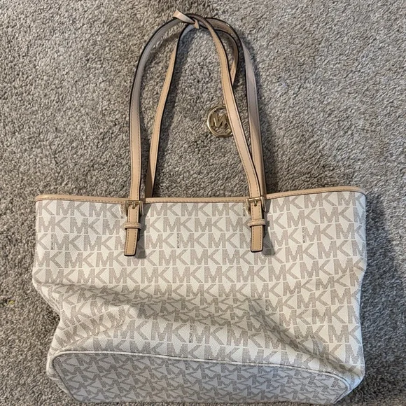 Michael Kors Monogram Tan Tote - Picture 2 of 6